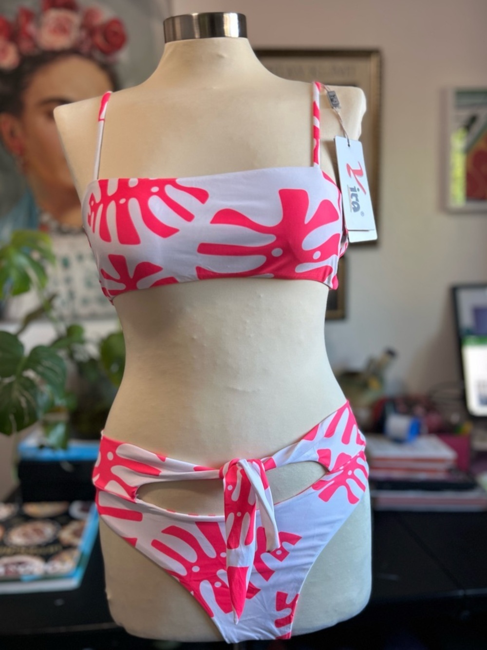 Yira monstera Pink leaf 2 piece bikini size Small
